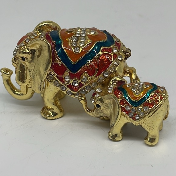 Elephant & Baby Jeweled Trinket Box - Picture 2 of 6